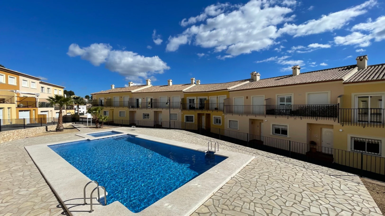 Modern townhouse for sale in Murla: Luxury, contemporary