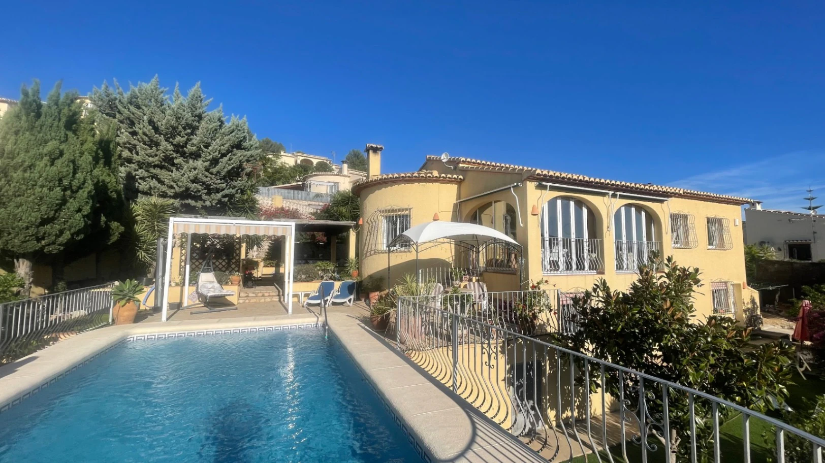 Villa for sale in Alcalali: Stunning views