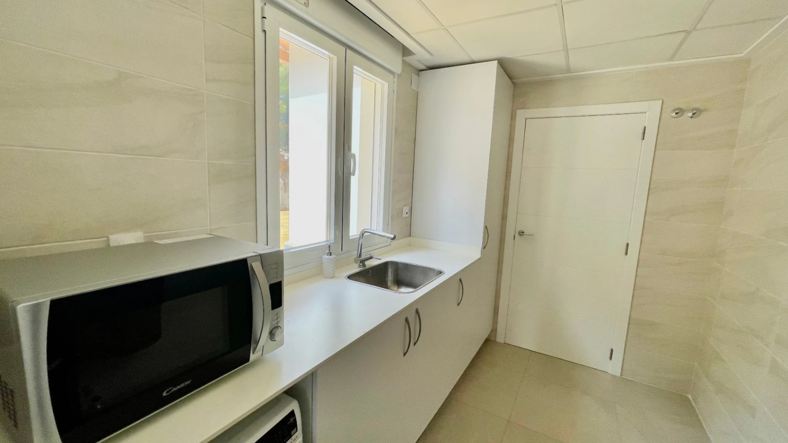 For sale in Alcalali: Modern and elegant