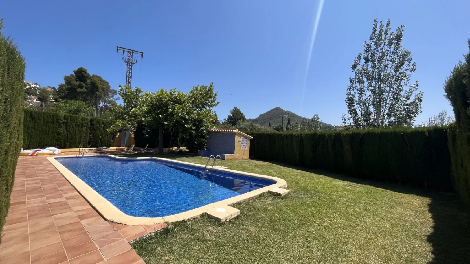 Townhouse for sale in Alcalali: Modern & spacious