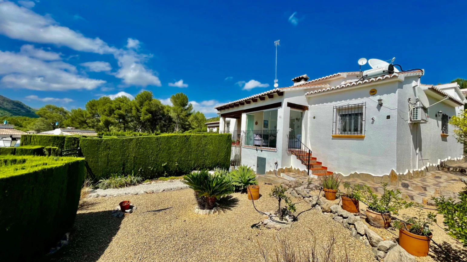 Semi-detached villa for sale in Murla - immaculate, south facing