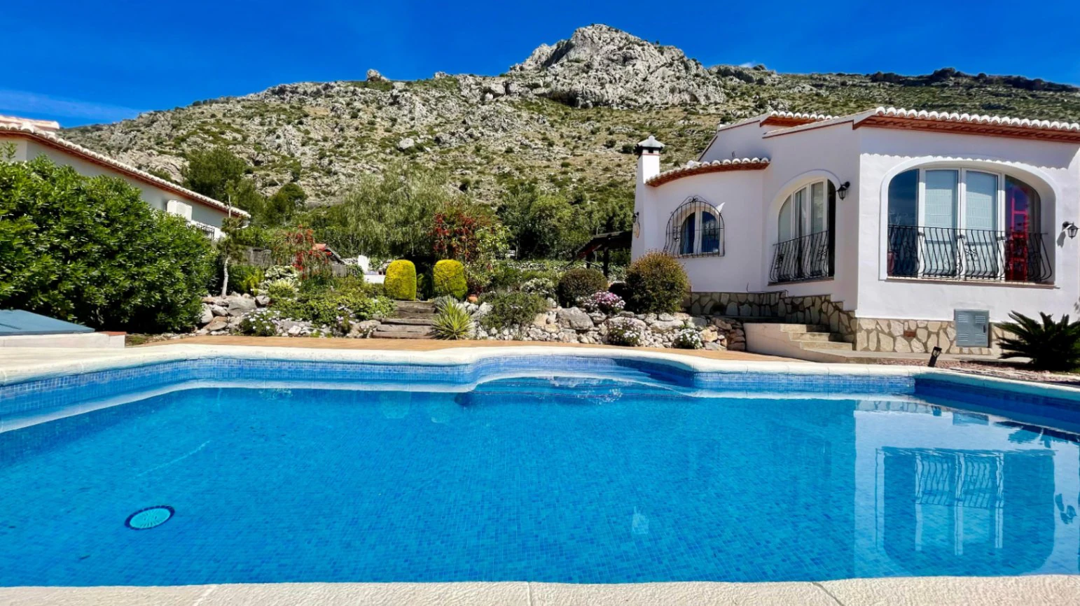 Villa for sale in Benigembla: A tranquil oasis
