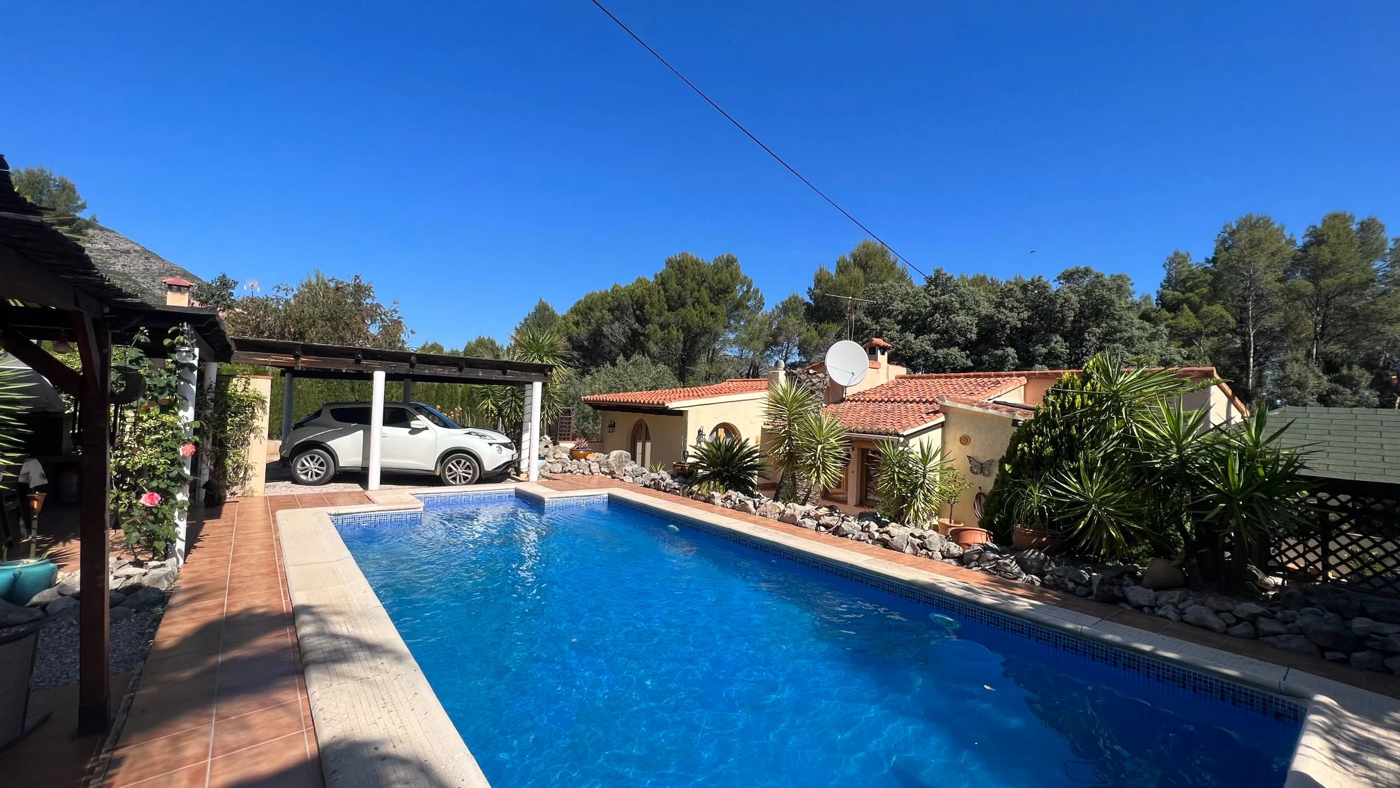 Private, tranquil, sought-after area