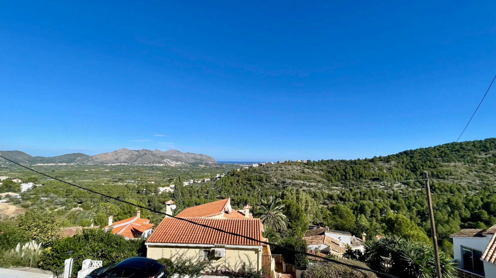 Villa for sale in Orba: Minimalist luxury, with fabulous views