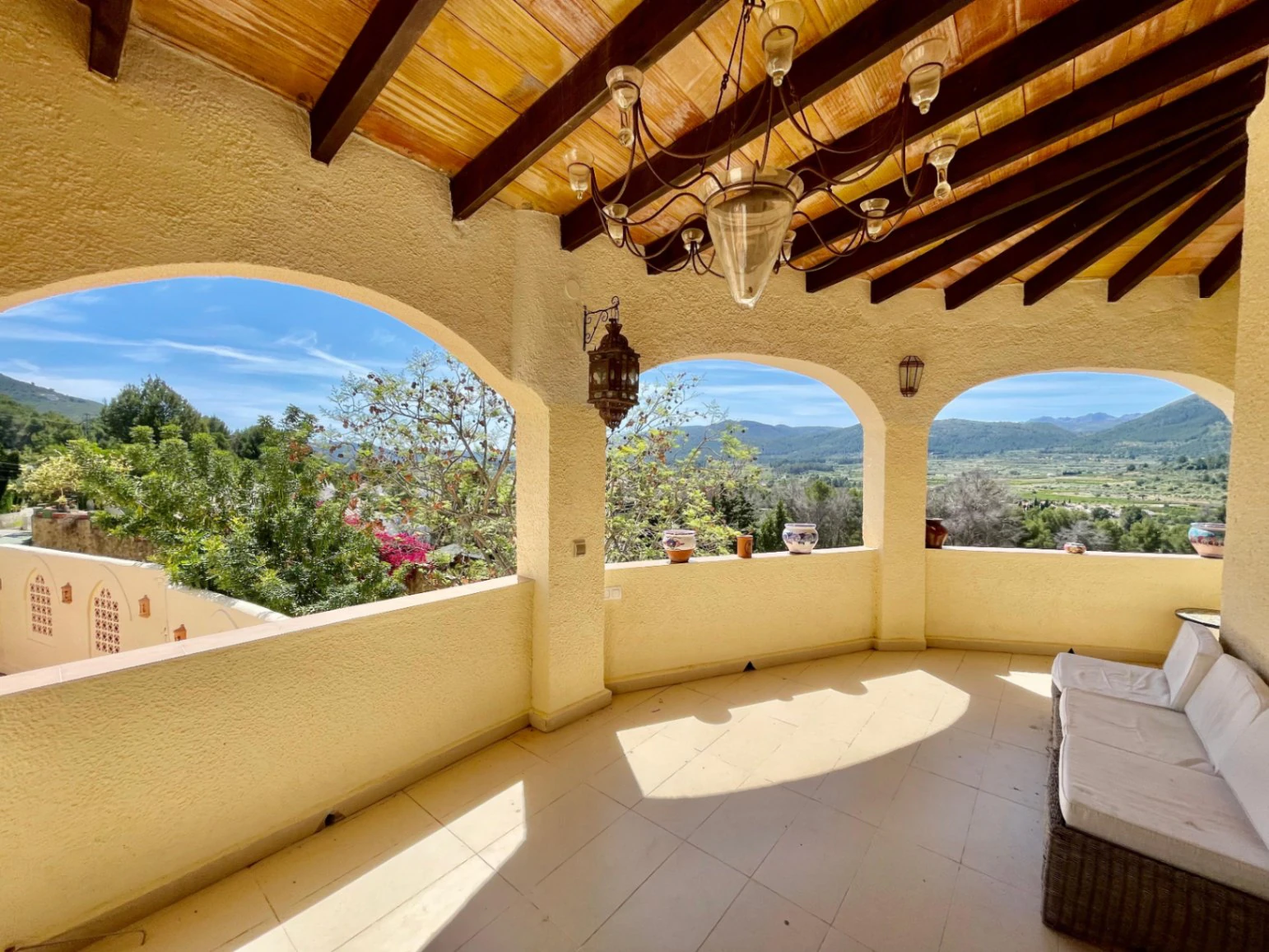 Villa te koop in Alcalali: Prachtig uitzicht, zeer privé
