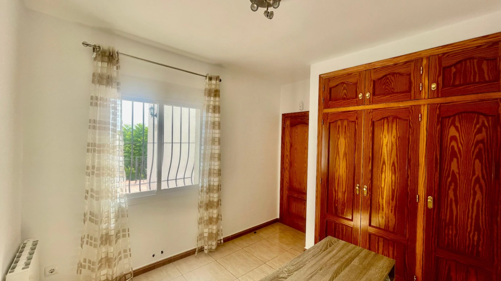 Villa for sale in Alcalali: South facing, all on one level