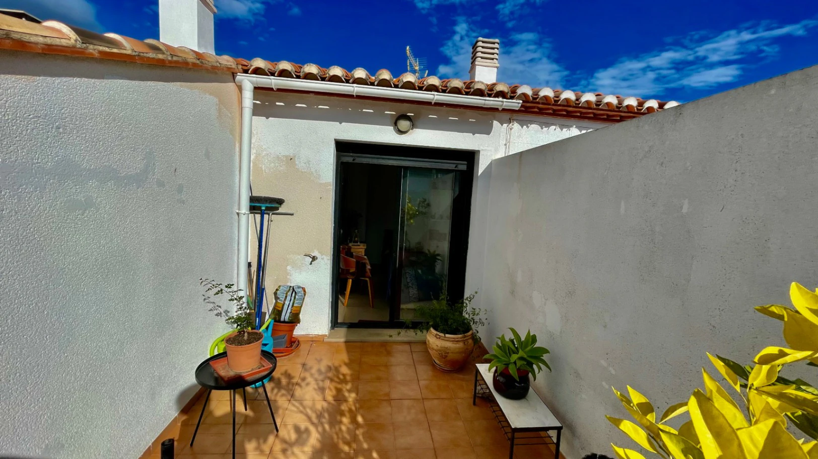 Penthouse apartment in Jalon: Prime central location