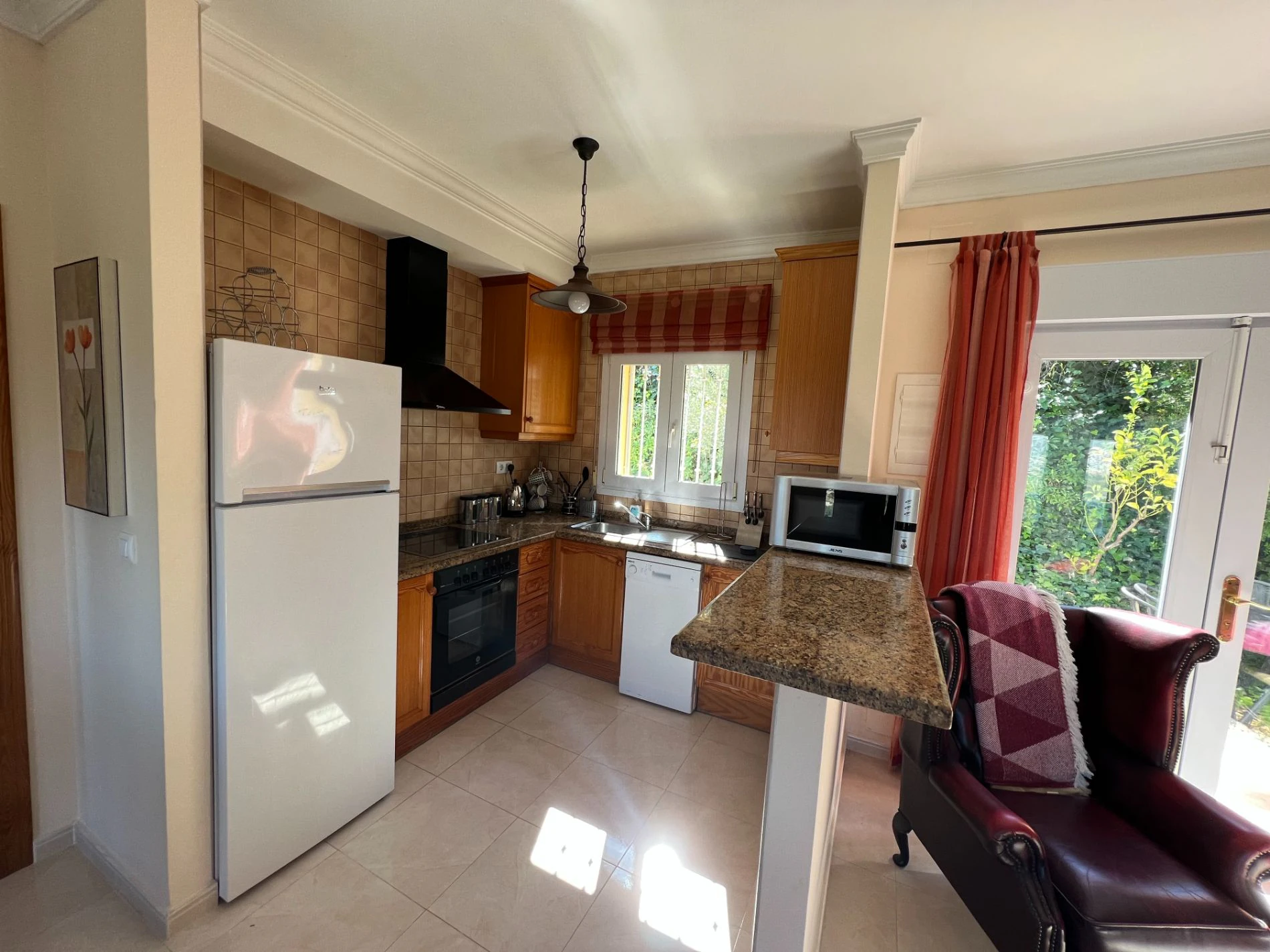Villa for sale in Orba: Fabulous views, separate apartment