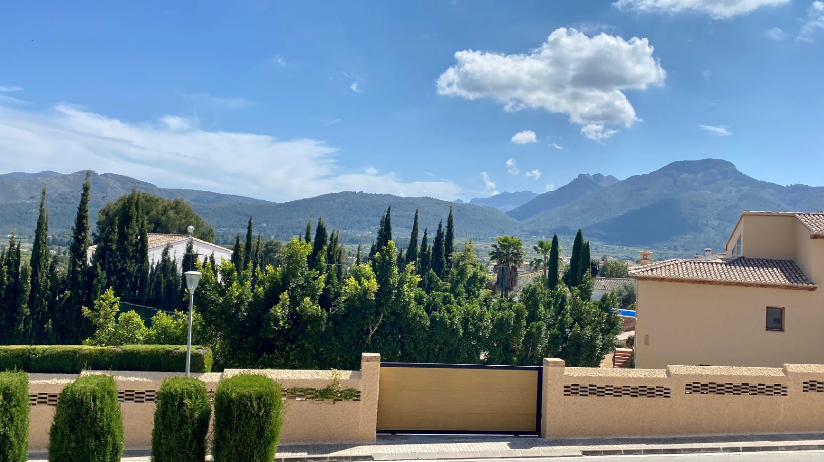 Alcalali: Fabulous multi-generational accommodation