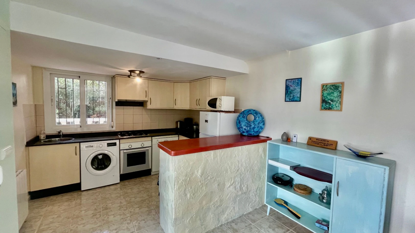 Villa for sale in Jalon: South-facing, separate guest apartment