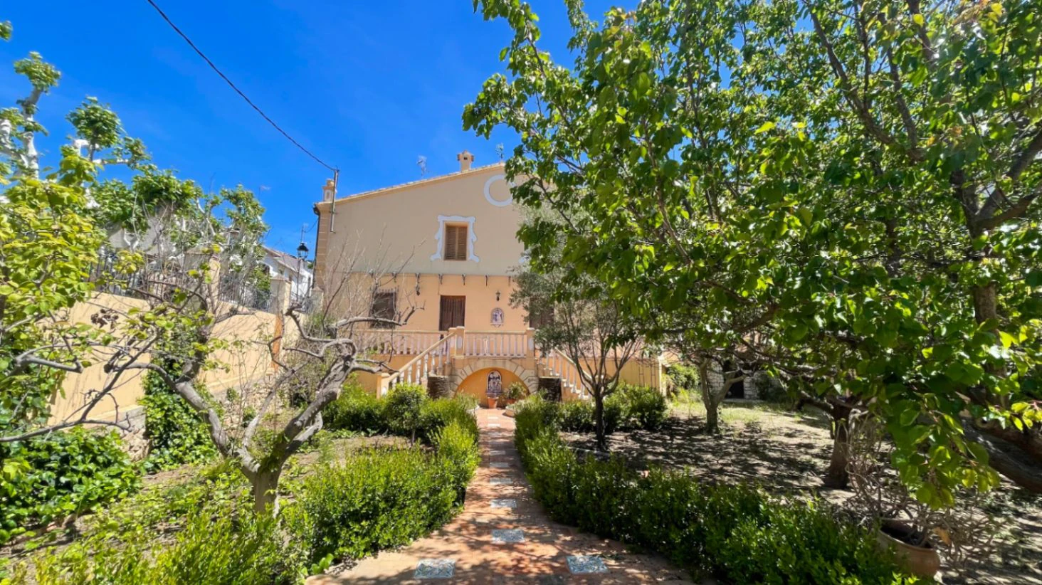 Townhouse for sale in Parcent: Magnificent