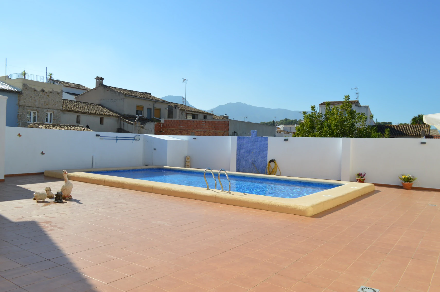 Penthouse apartment for sale in Jalon: Modern, luxurious