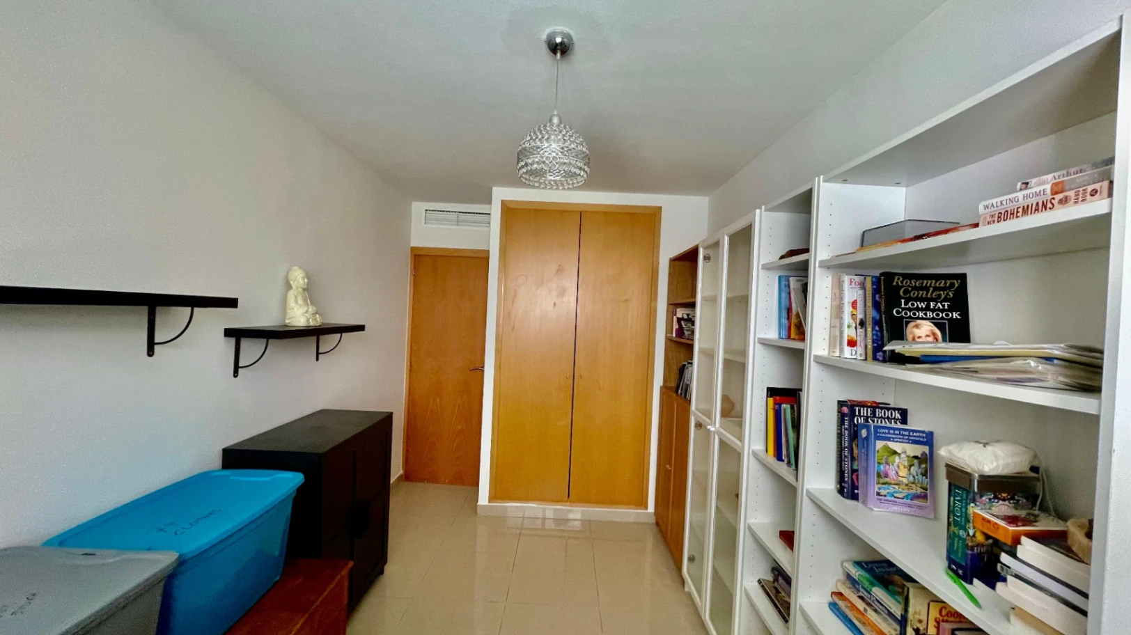 Apartment for sale in Jalon: Bright, spacious with large sun terrace