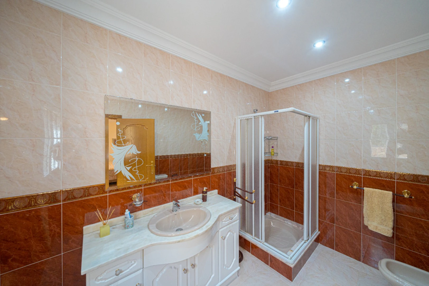 Villa for sale in Denia: Classic and elegant