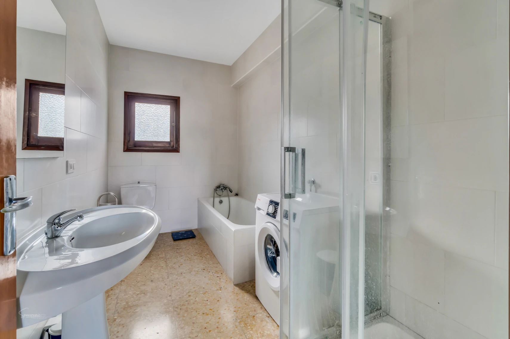 Two villas for sale in Parcent on one plot