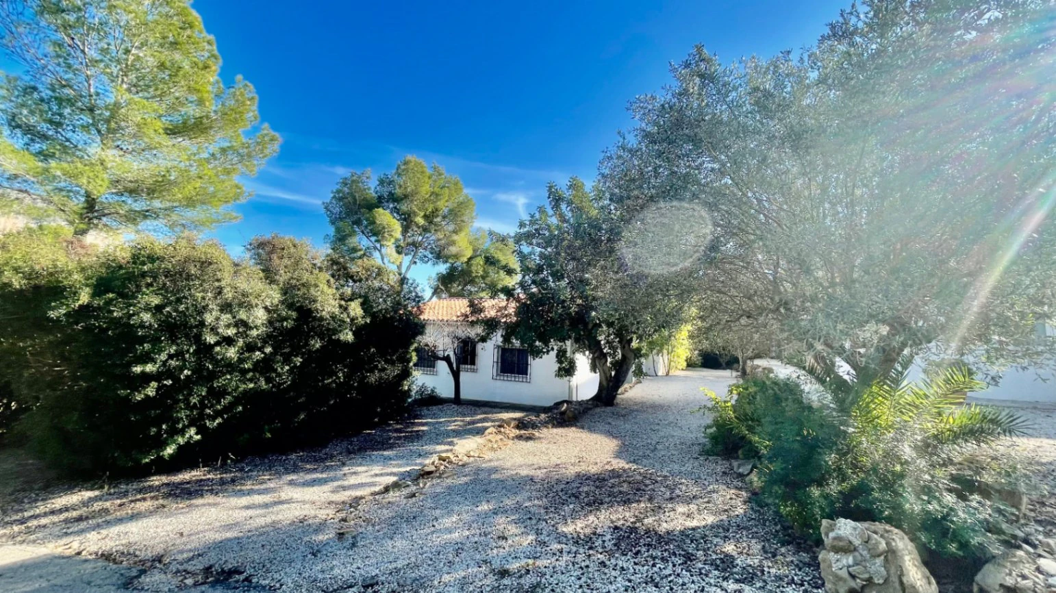 Fabulous finca-style retreat – two individual properties with two pools on a private 2,032 m² plot