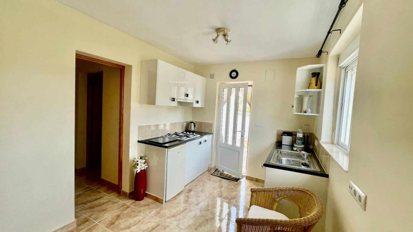 Villa for sale in Alcalali: Fabulous views, separate apartment