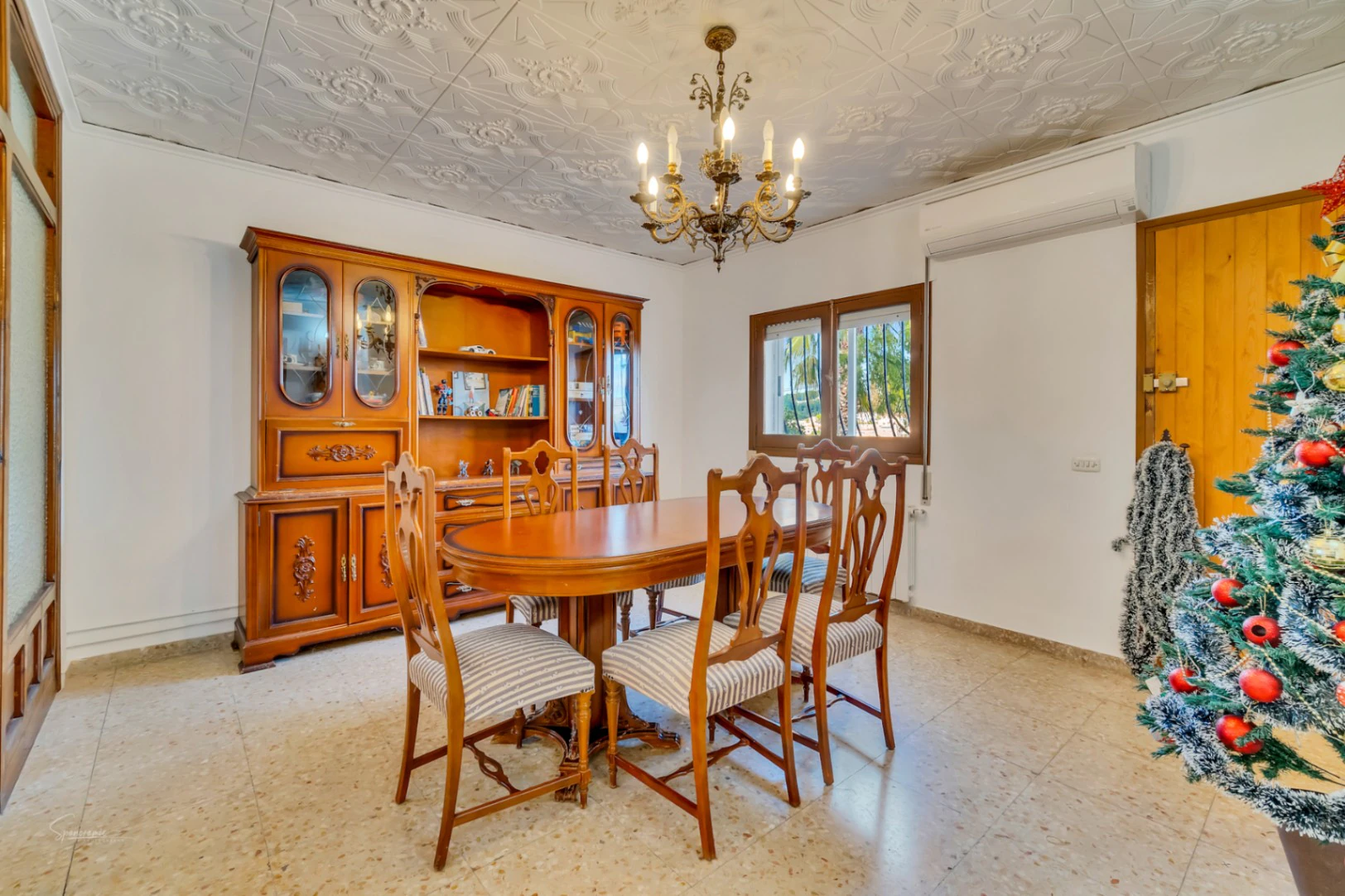 Two villas for sale in Parcent on one plot