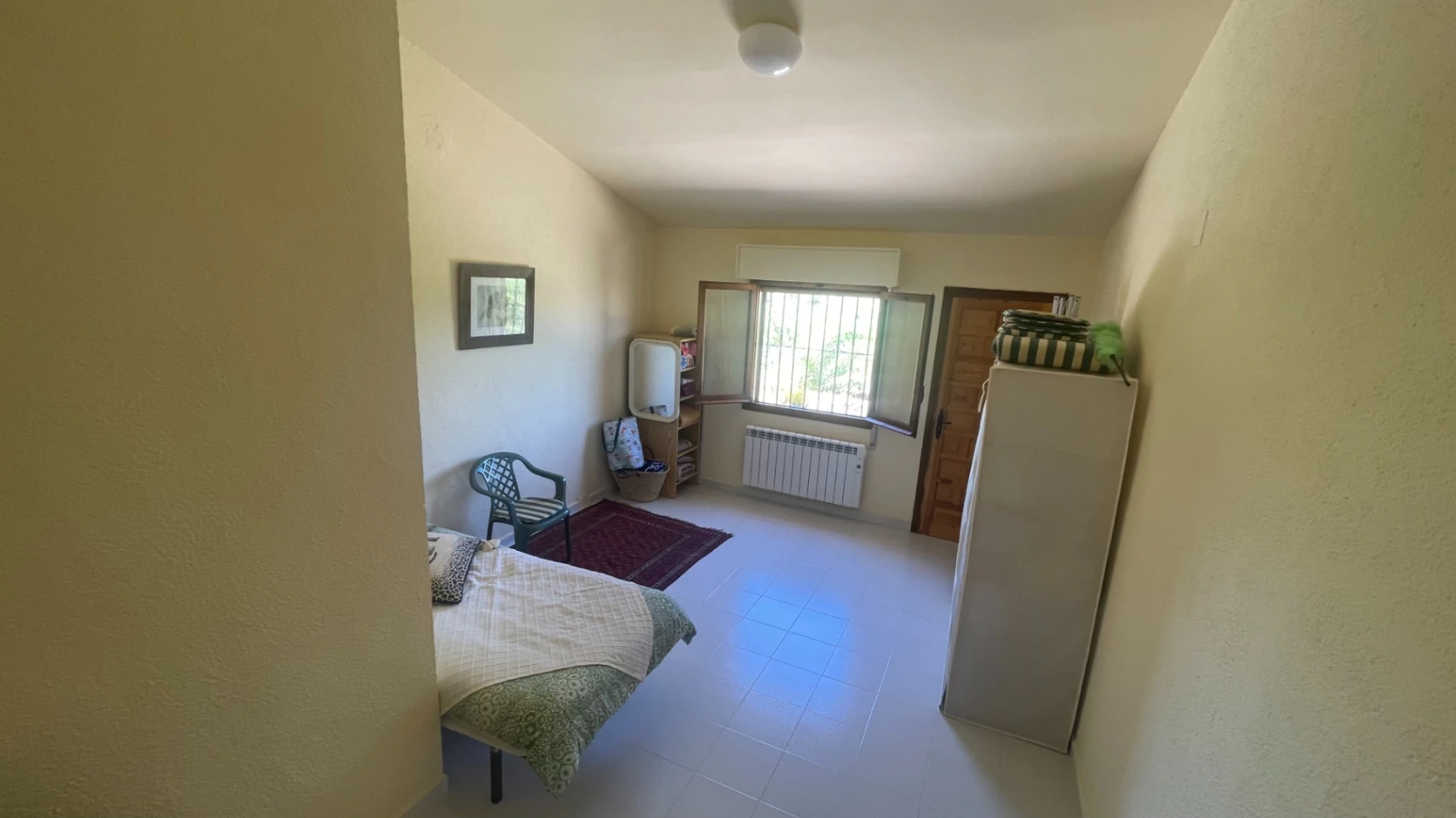 For sale in Parcent: Villa on a flat plot of 1346m2