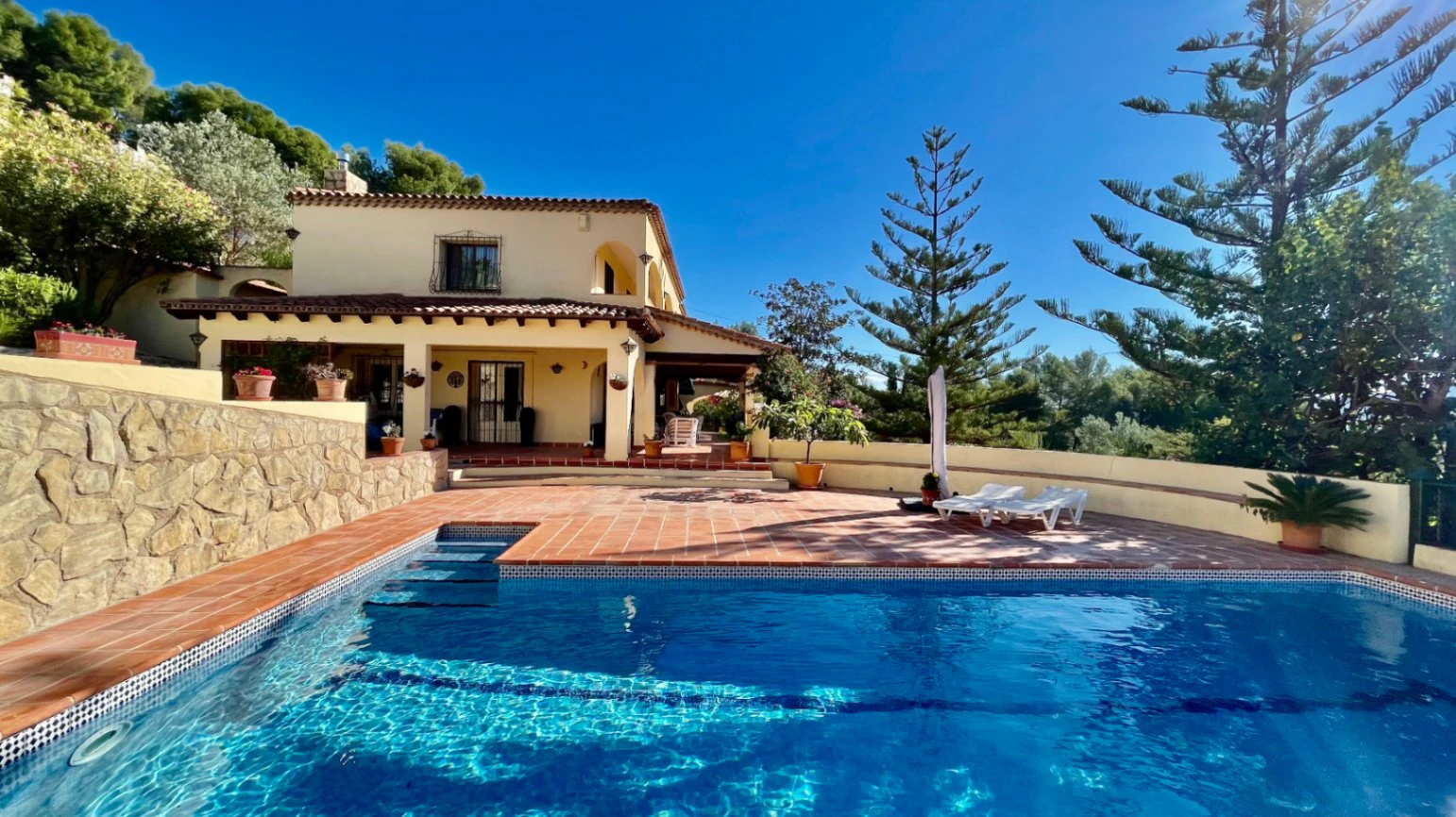 Villa te koop in Alcalali: Prachtig met adembenemend uitzicht