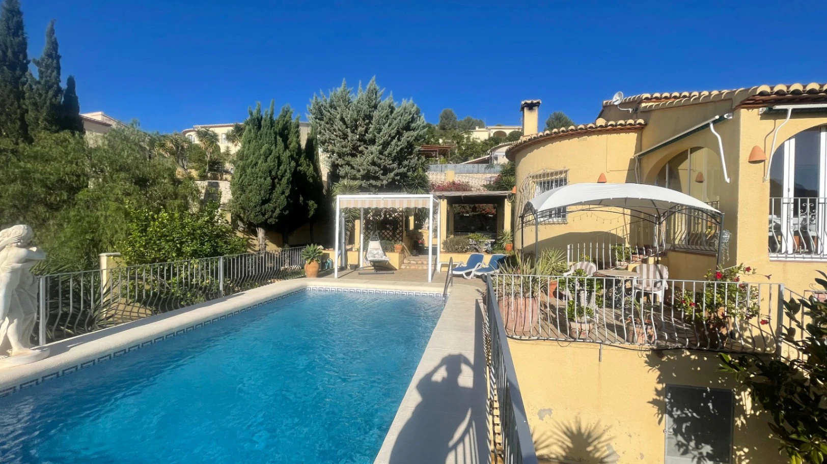 Villa for sale in Alcalali: Stunning views