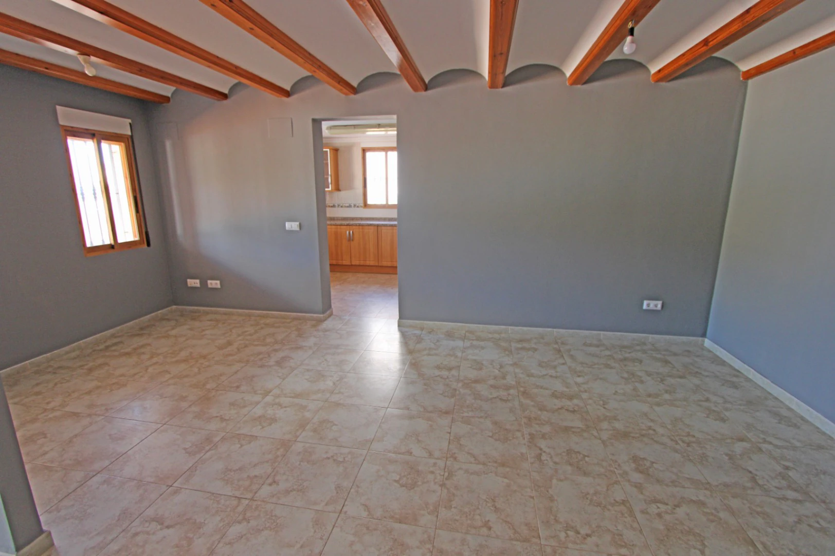 Verkoop. Villa in Orba