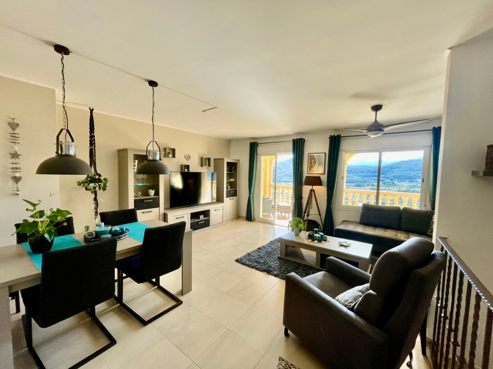 Modern townhouse for sale in Jalon: luxurious, breathtaking views
