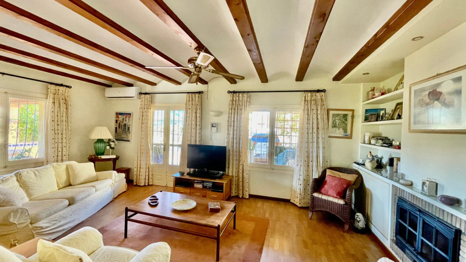Villa te koop in Alcalali: Prachtig met adembenemend uitzicht