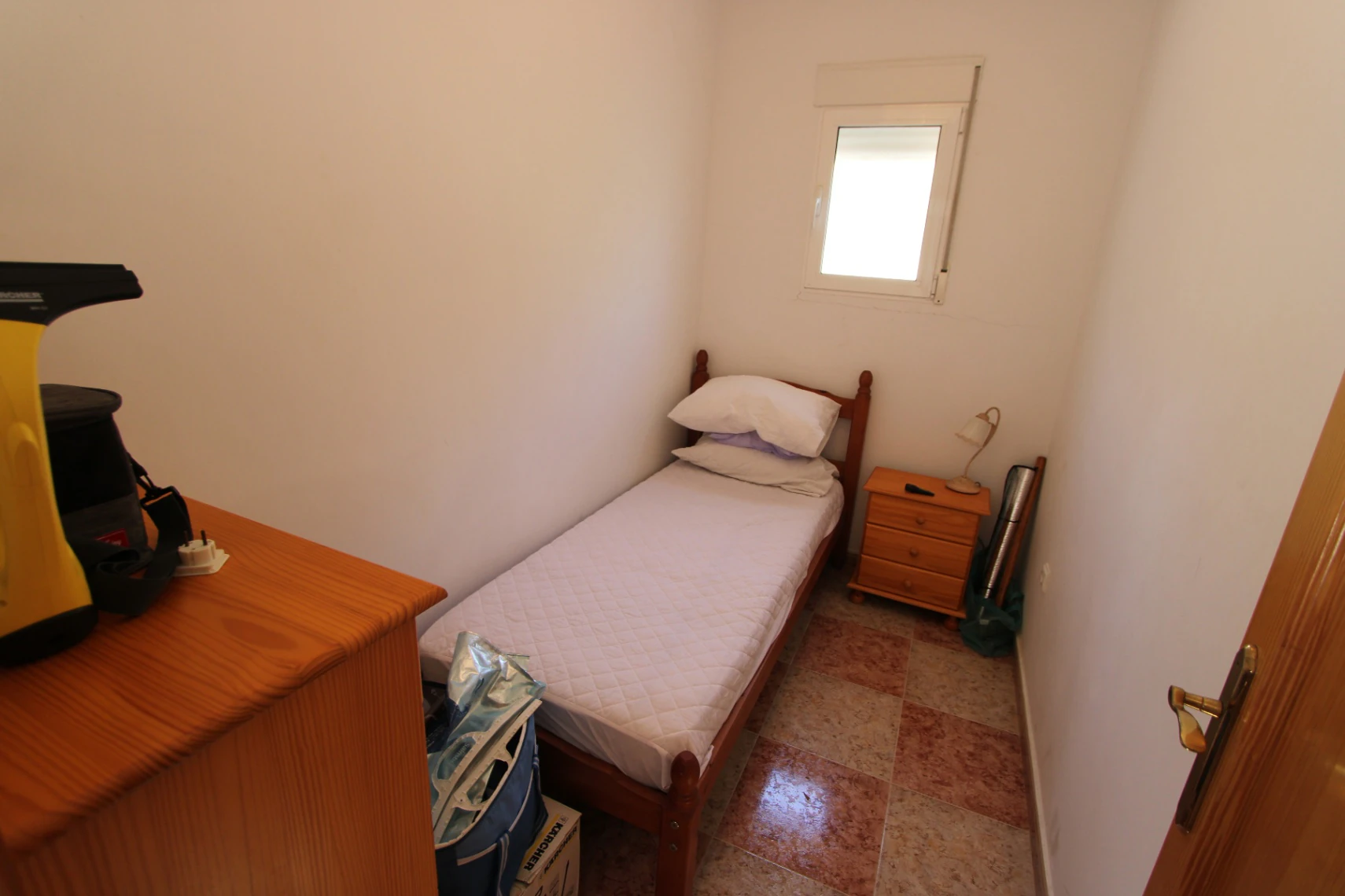 Verkoop. Villa in Tormos