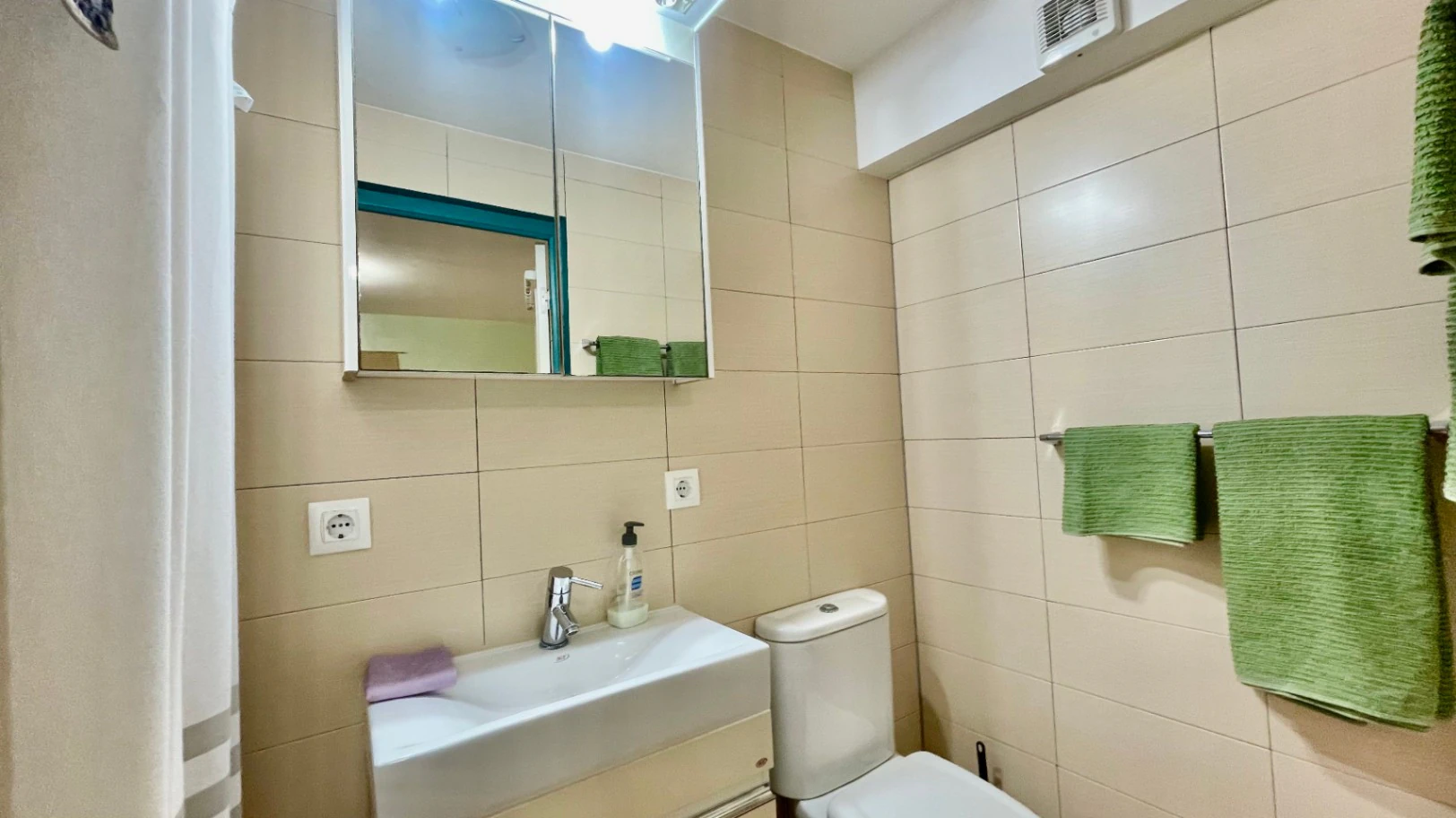 Villa for sale in Jalon: South-facing, separate guest apartment