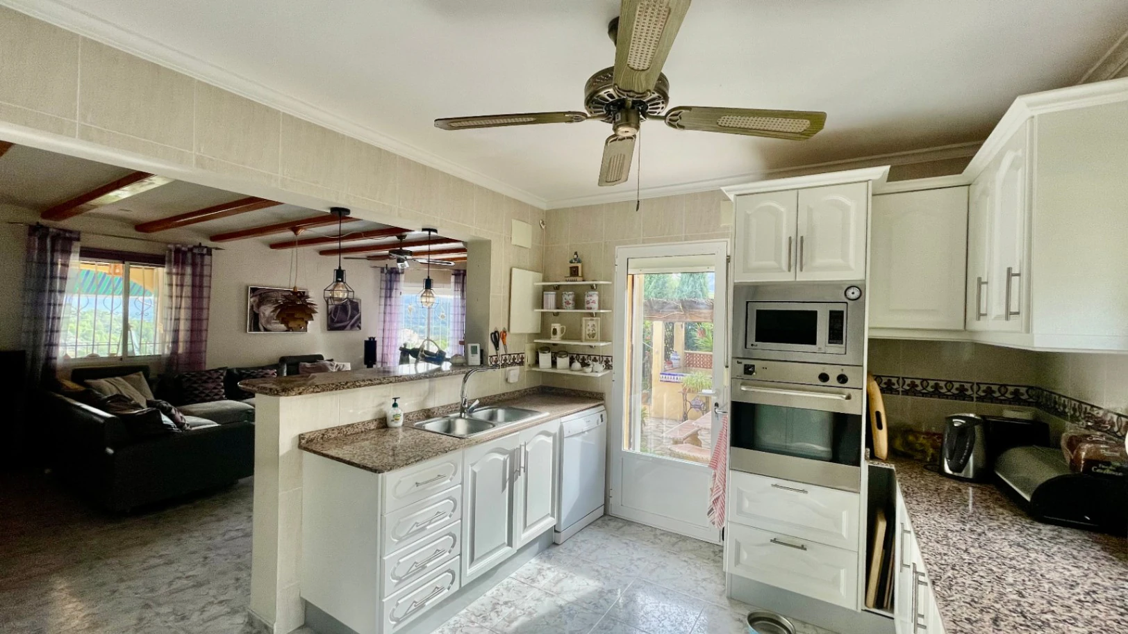 Villa for sale in Alcalali: Stunning views