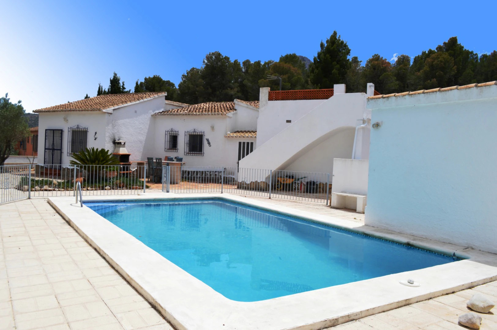 Villa for sale in Parcent: Flat plot, private