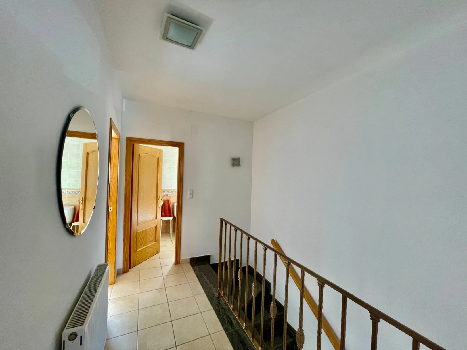 Townhouse for sale in Alcalali: Modern & spacious