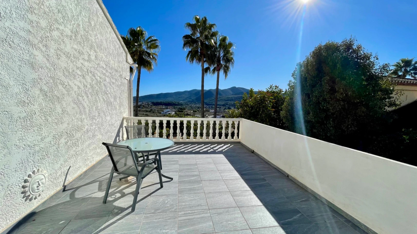 Villa for sale in Jalon: Frontline with spectacular south-facing views