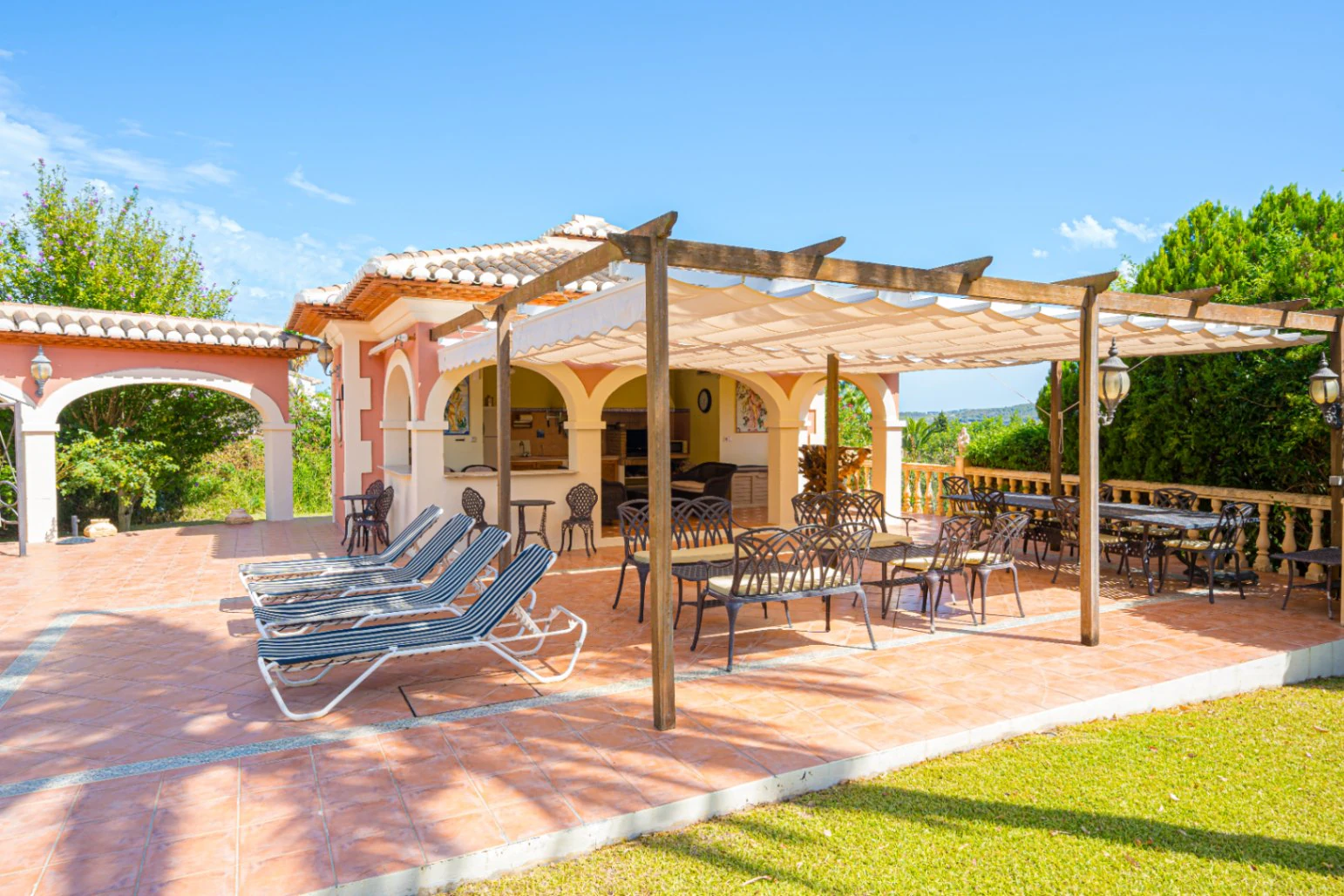 Villa te koop in Javea: Herenhuis op het zuiden