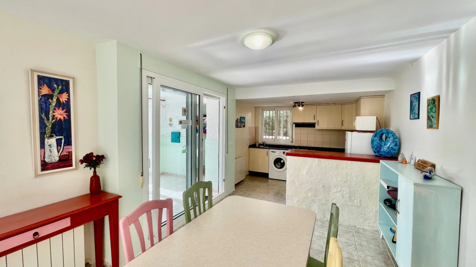 Villa for sale in Jalon: South-facing, separate guest apartment