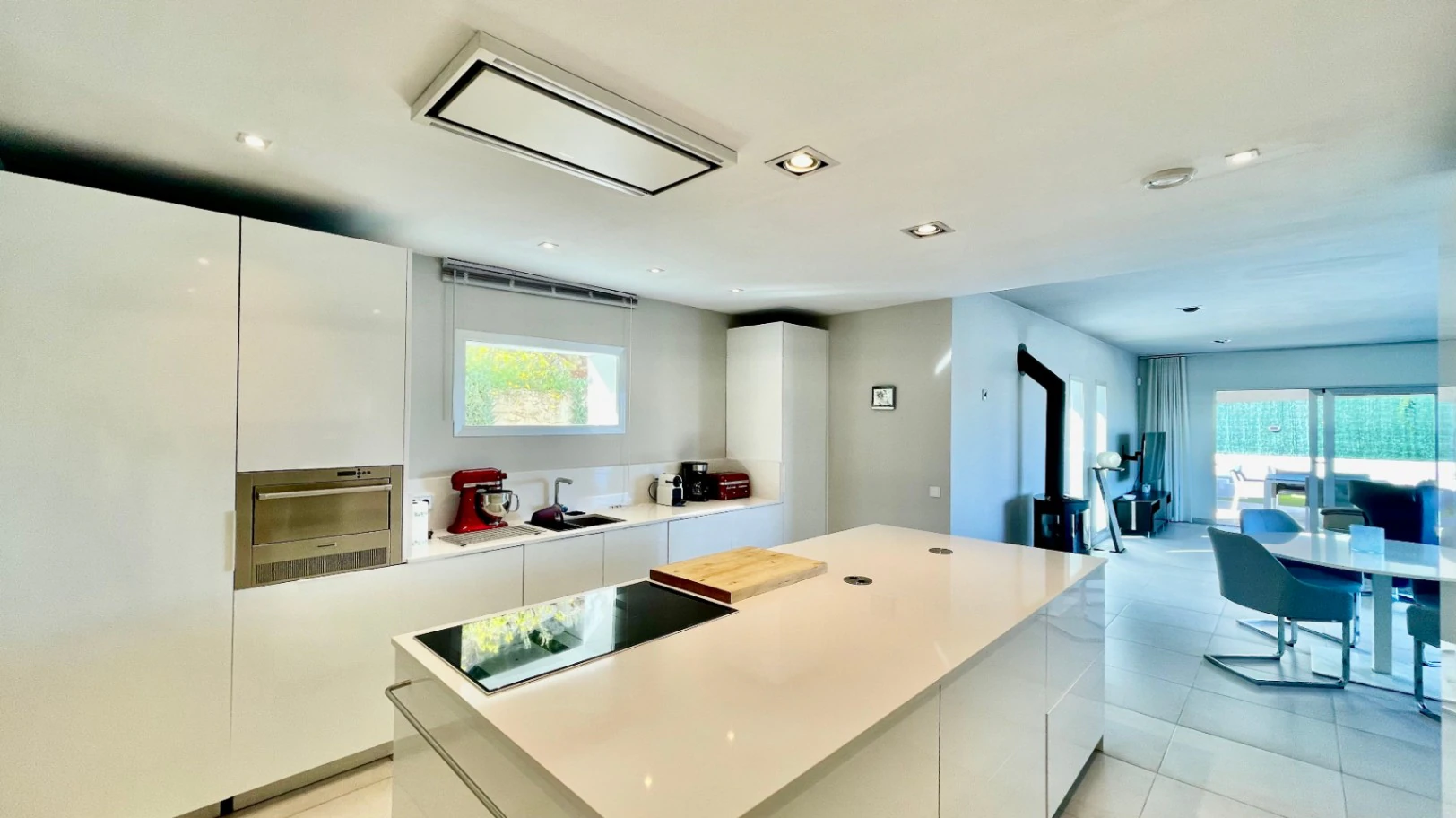 Villa for sale in Orba: Minimalist luxury, with fabulous views