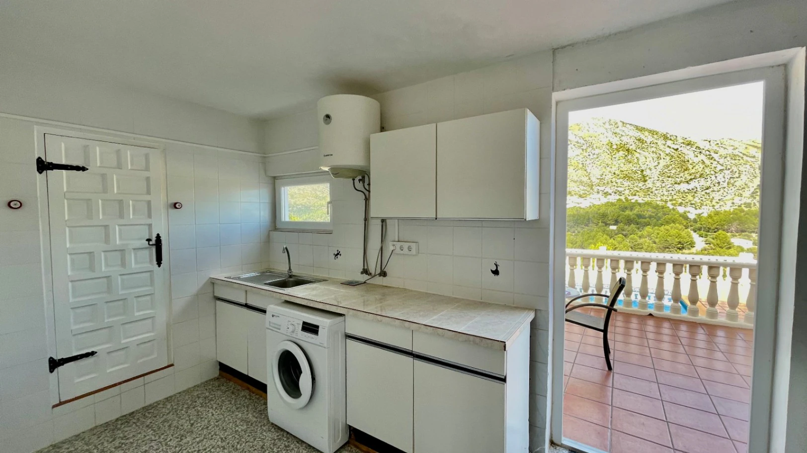 Villa for sale in Benigembla: Peaceful, rural, completely private