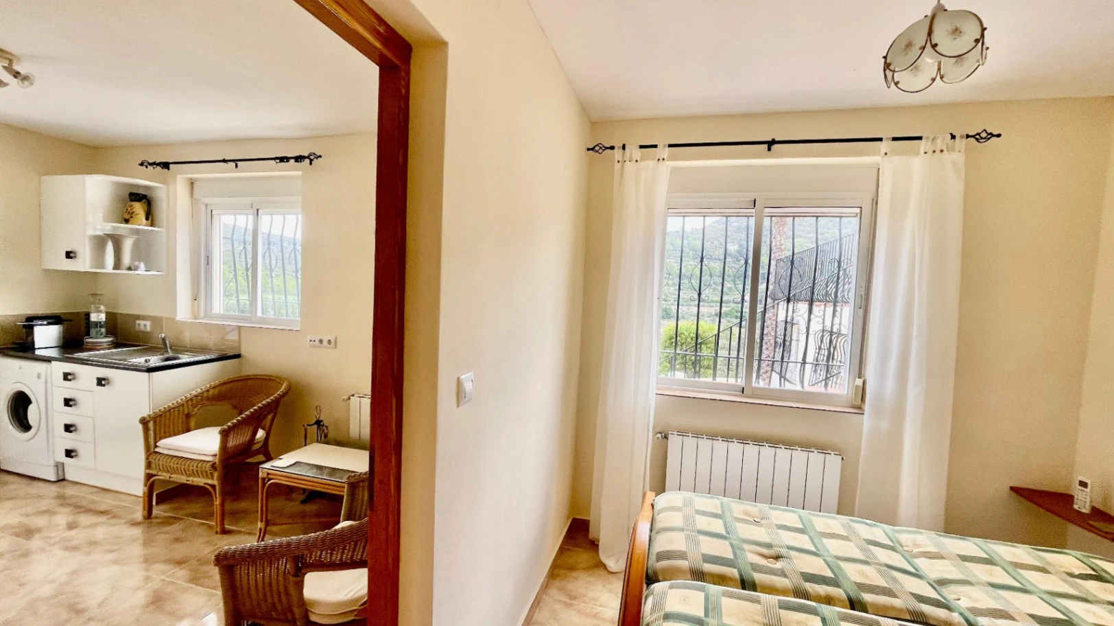 Villa for sale in Alcalali: Fabulous views, separate apartment