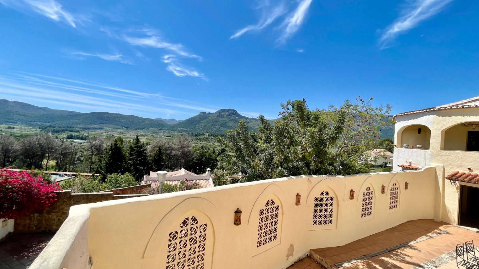 Villa te koop in Alcalali: Prachtig uitzicht, zeer privé
