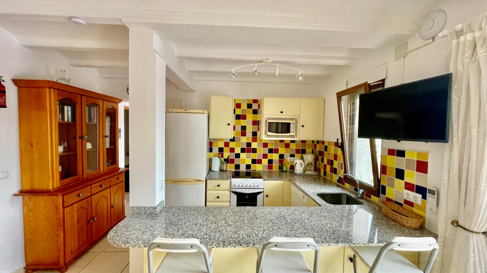 Villa for sale in Jalon: Frontline with spectacular south-facing views