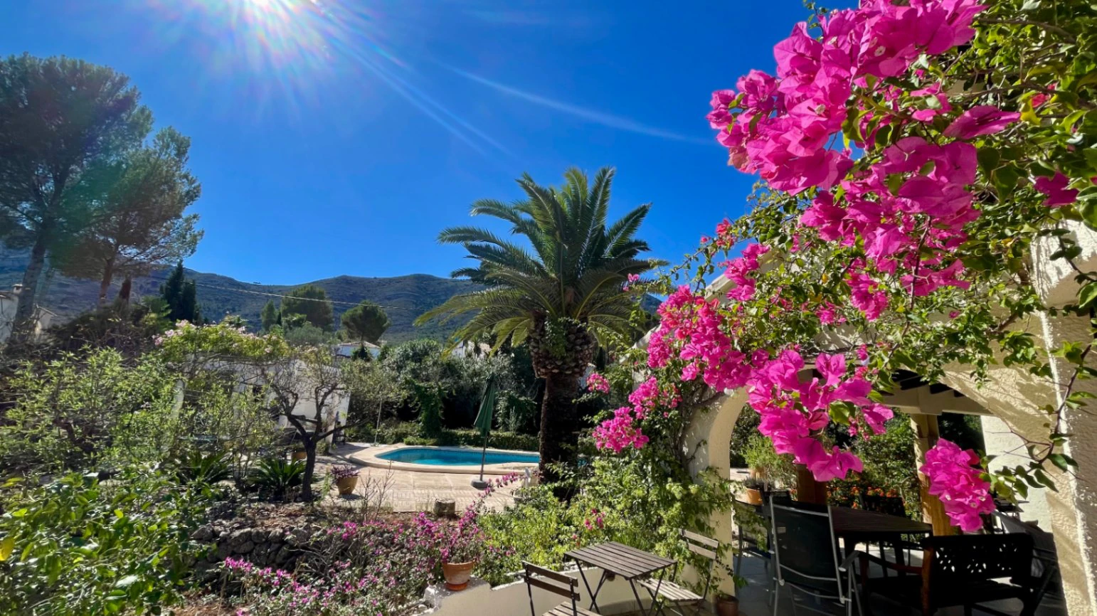 Villa for sale in Parcent: Charming, sought-after area