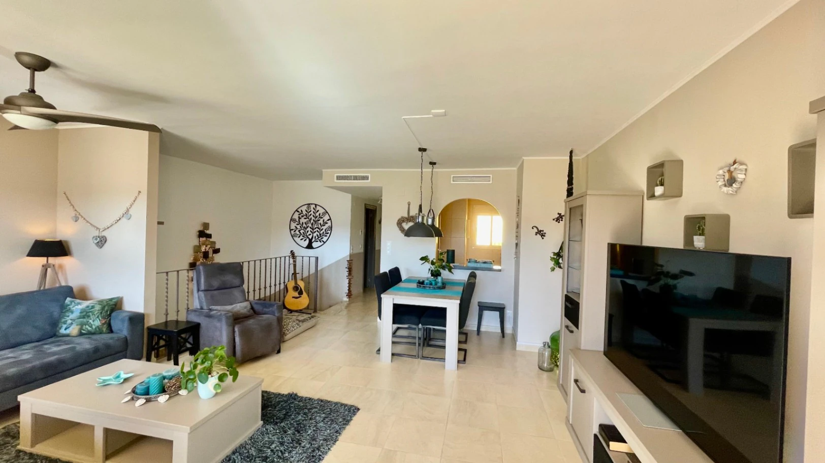 Modern townhouse for sale in Jalon: luxurious, breathtaking views