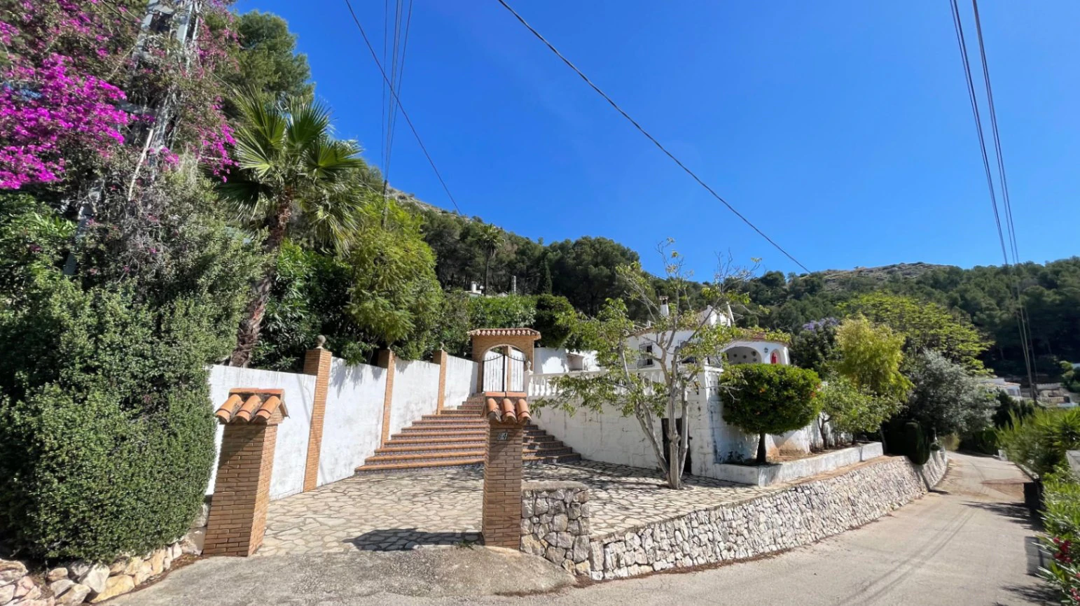 Villa te koop in Alcalali: Prachtig uitzicht op het zuiden