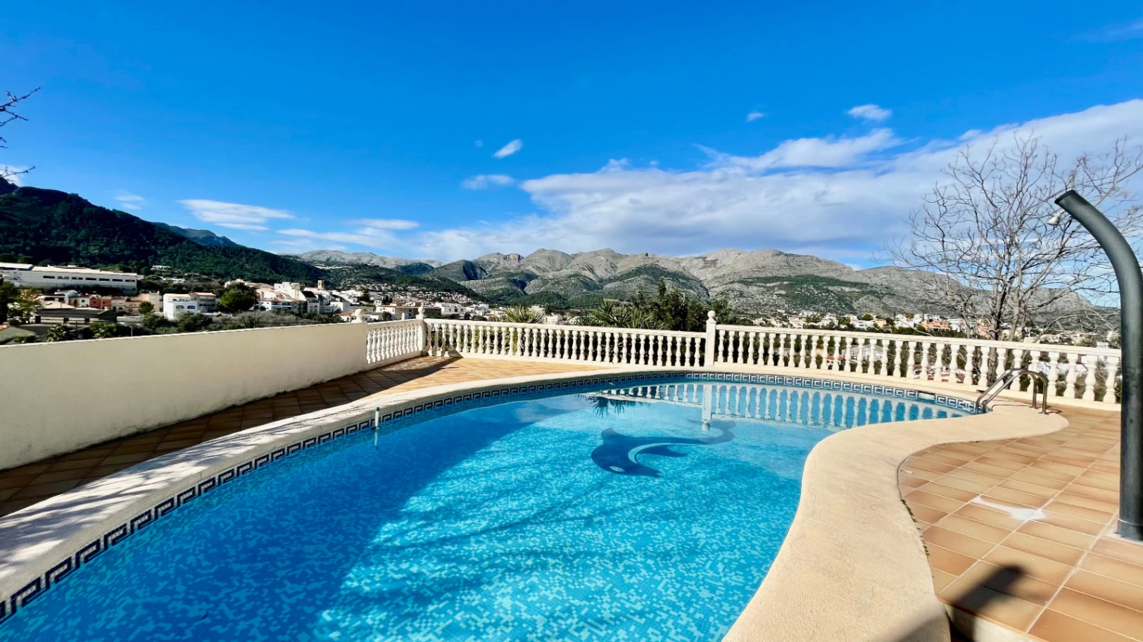 Villa for sale in Orba: Luxury & elegant