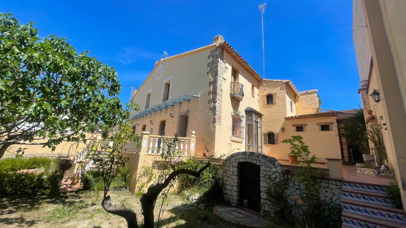 Townhouse for sale in Parcent: Magnificent
