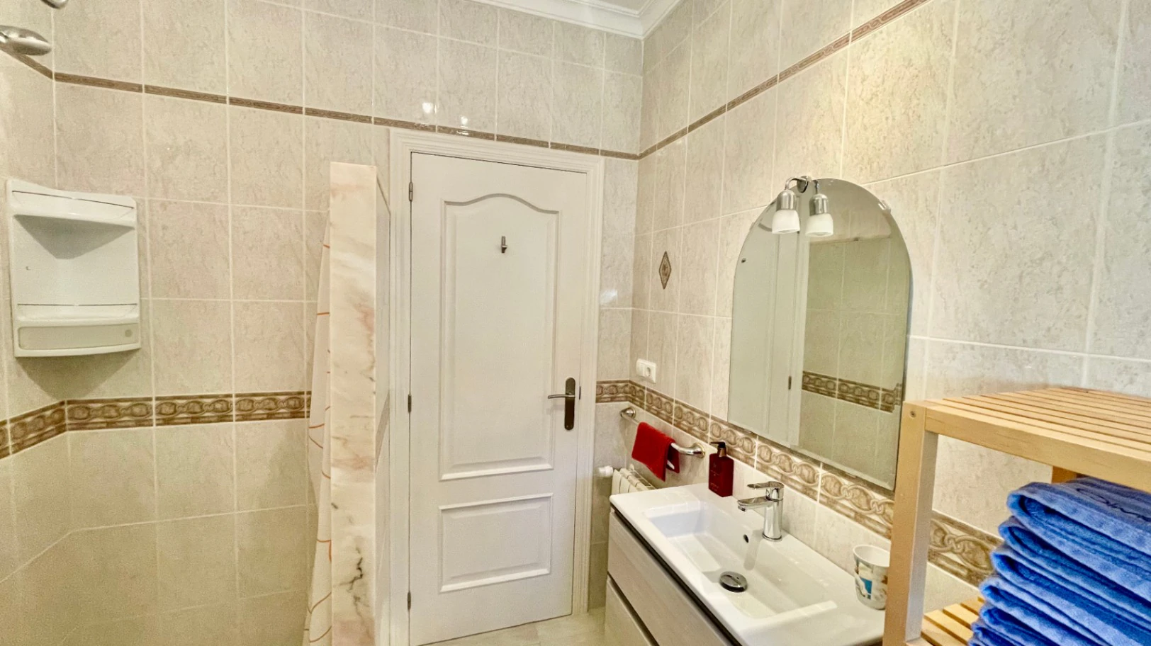 Villa for sale in Orba: Luxury & elegant