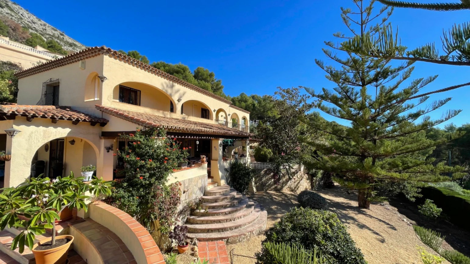 Villa te koop in Alcalali: Prachtig met adembenemend uitzicht
