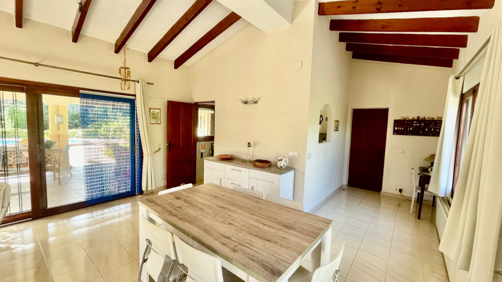 Villa for sale in Parcent: Charming, sought-after area
