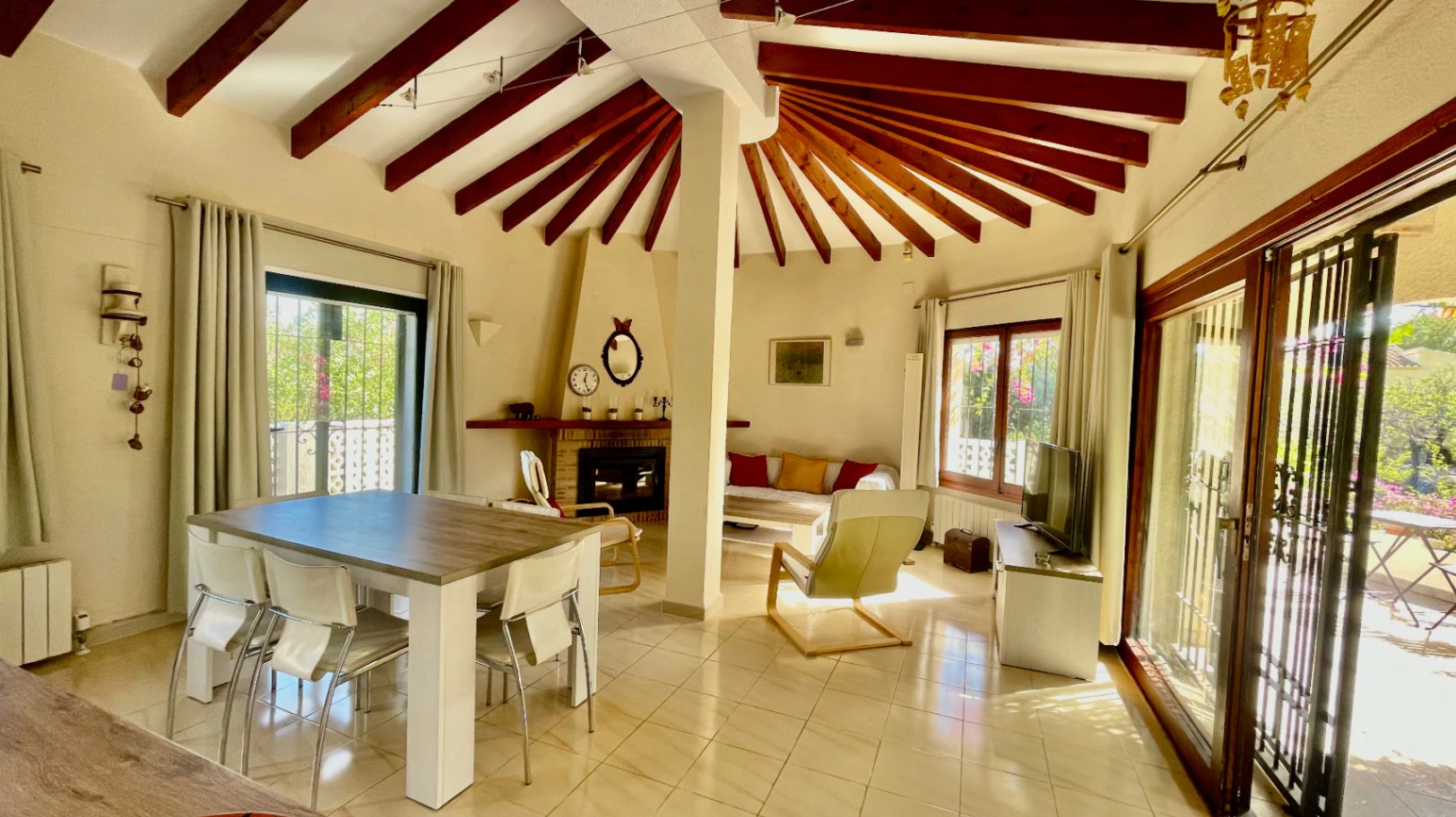 Villa for sale in Parcent: Charming, sought-after area